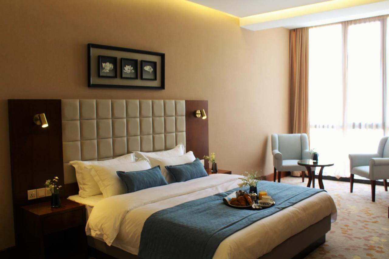 Horizont Hotel Tbilissi Extérieur photo